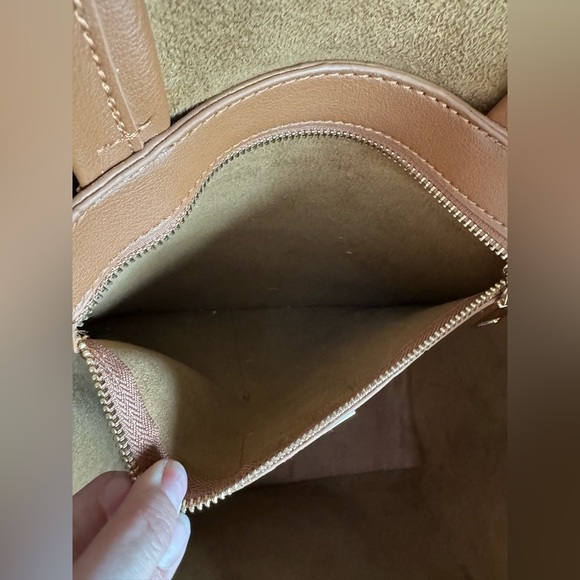 Moda Luxe Dutchess Tote Vegan Leather - Picture 6 of 9
